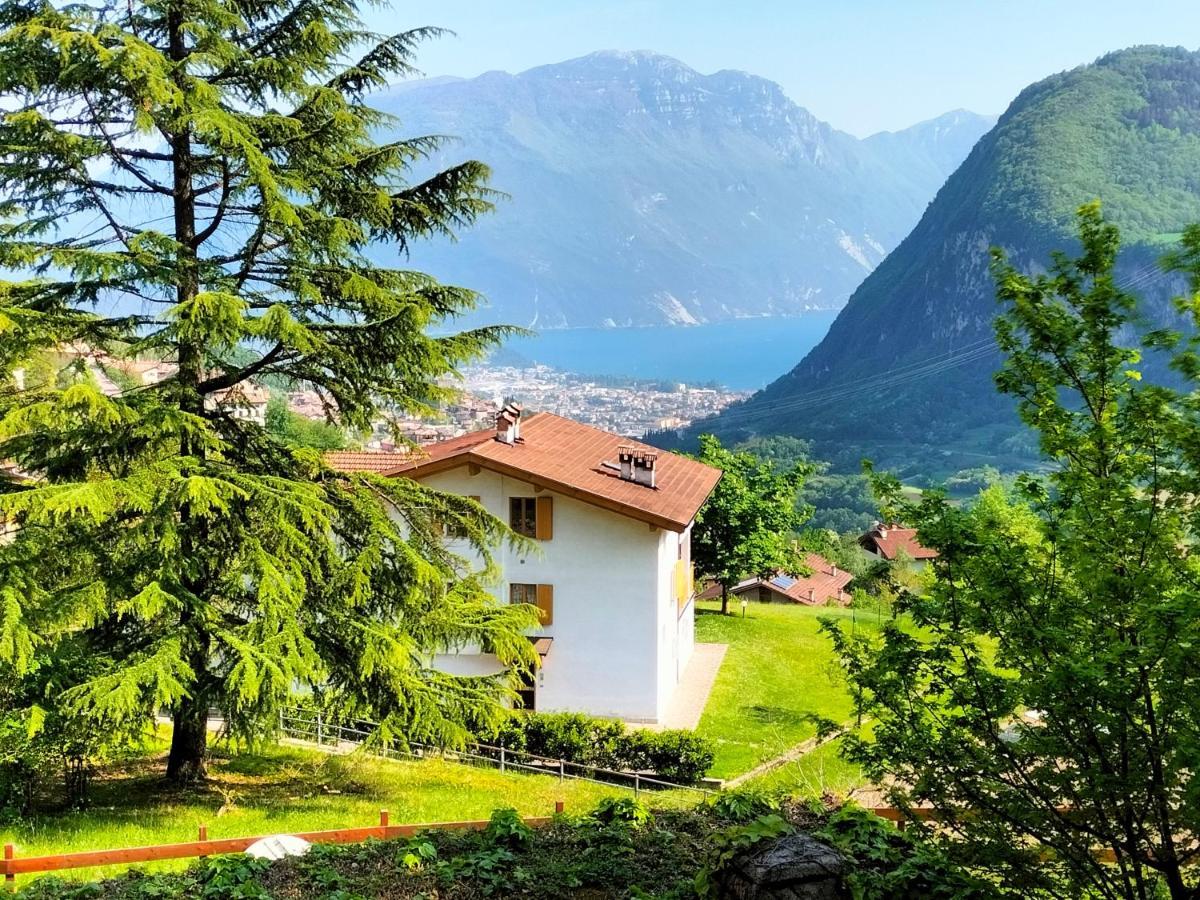 Rustica Sul Lago Tenno Primo Piano Buitenkant foto